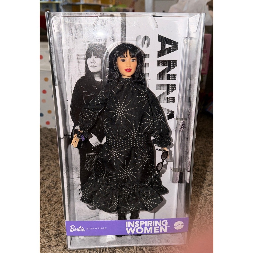 Mattel Barbie Signature Inspiring Women Anna Sui Doll (NWT)